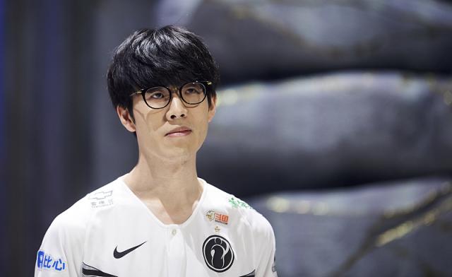 【战报】2021KPL春季赛常规赛第二轮W3D6，深圳DYG 0-3 成都AG超玩会